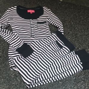 VS PJ set. Perfect condition XS